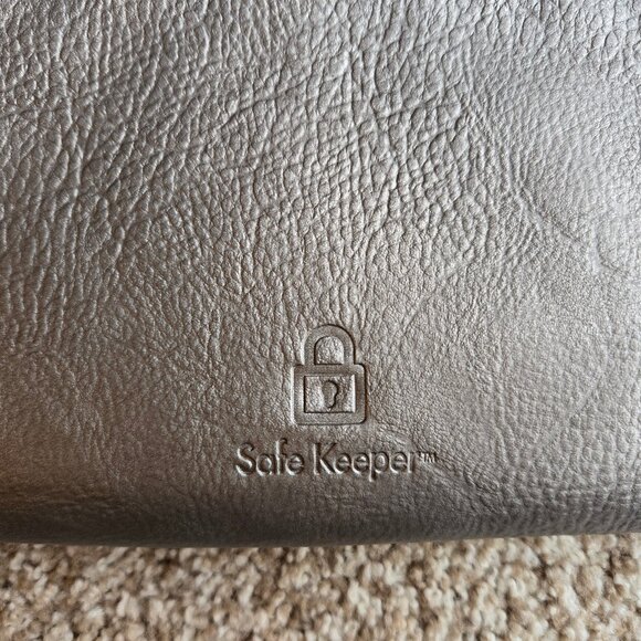 Safe Keeper Crossbody/Wristlet Purse - Picture 3 of 7